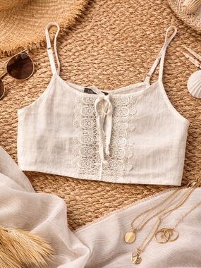 LF Ivory Lace Crop Top XS NWT Boho Tie Front